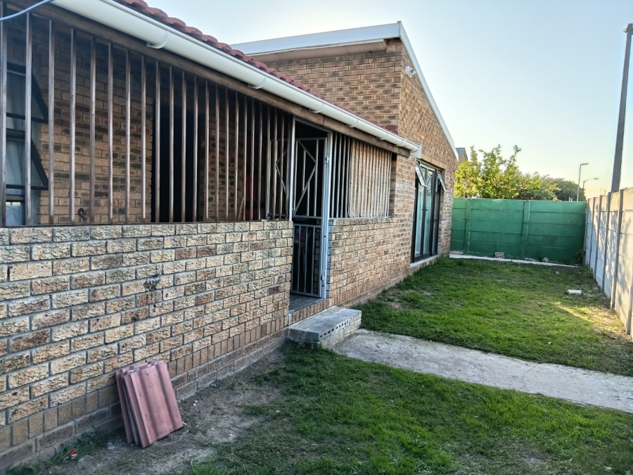 4 Bedroom Property for Sale in Heather Park Western Cape